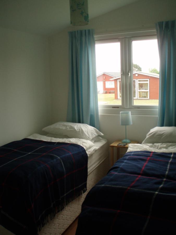 Chalets & Lodges At Atlantic Bays Holiday Park Padstow Eksteriør billede